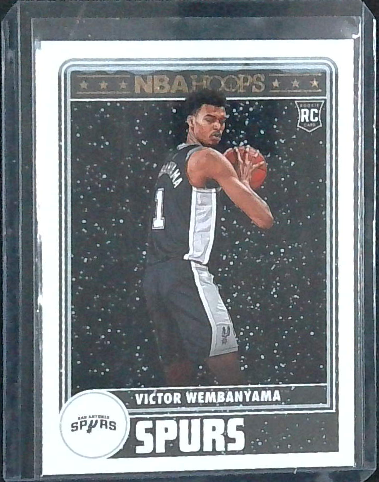 Victor Wembanyama Rookie 2023-24 NBA Hoops HOLIDAY