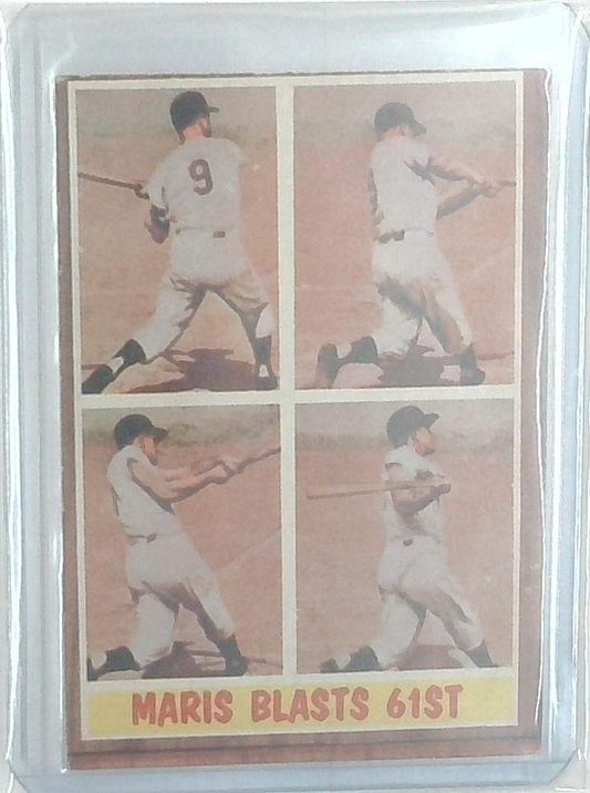 1962 Topps Roger Maris Blasts 61st