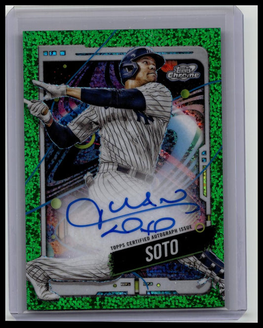 2024 Topps Chrome Cosmic Juan Soto Green Space Dust AUTO 33/75 #CCA-JS Yankees